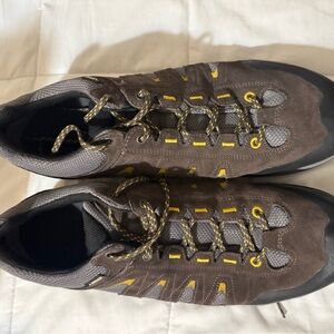 Scarpa Brown and Yellow Athletic Shoes